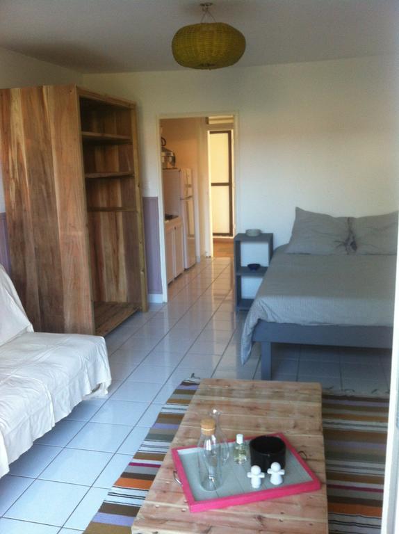 Appartement A deux pas de L'ocean à Saint-Gilles Les Bains Extérieur photo