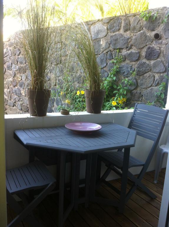 Appartement A deux pas de L'ocean à Saint-Gilles Les Bains Extérieur photo