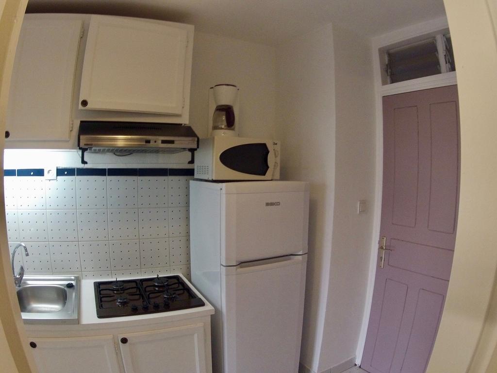 Appartement A deux pas de L'ocean à Saint-Gilles Les Bains Extérieur photo