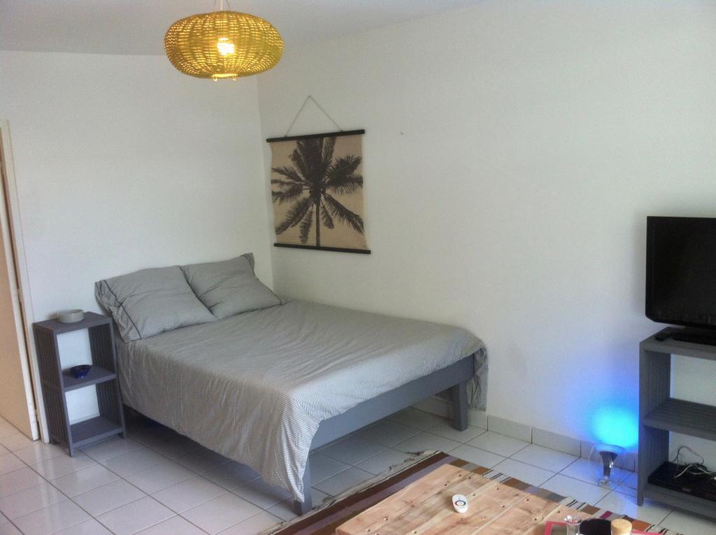 Appartement A deux pas de L'ocean à Saint-Gilles Les Bains Extérieur photo