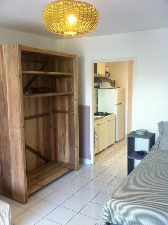 Appartement A deux pas de L'ocean à Saint-Gilles Les Bains Extérieur photo